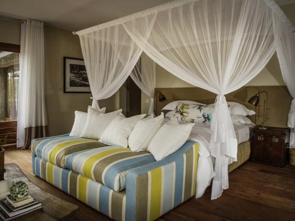 6 Villa Rooms