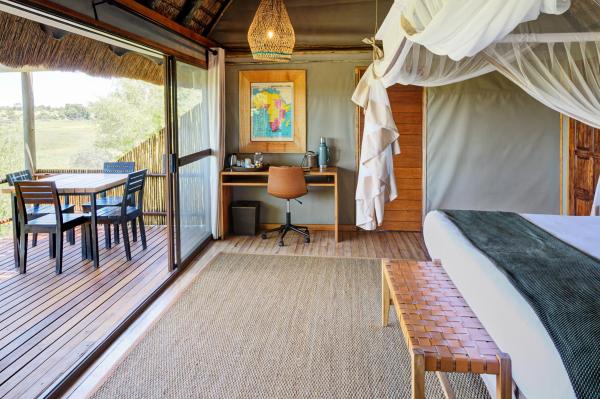 Luxury Family Room 