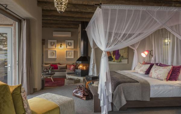 Honeymoon Suite